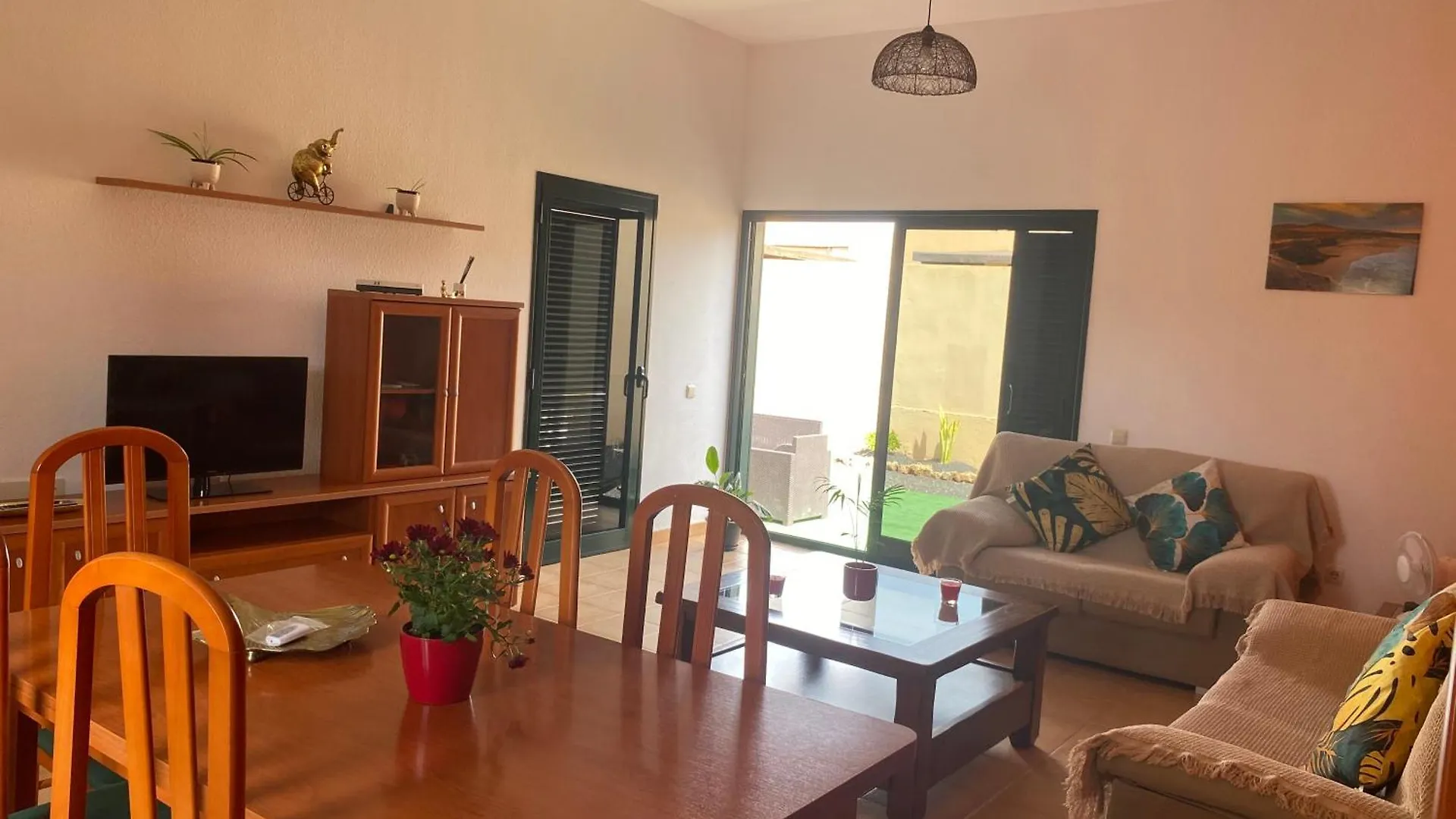 Casa Isabel Villa La Oliva Spain